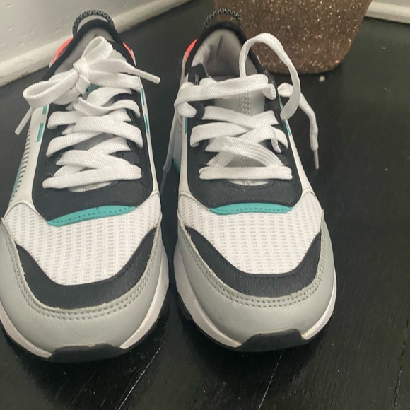 Puma sneakers - Picture 4 of 5